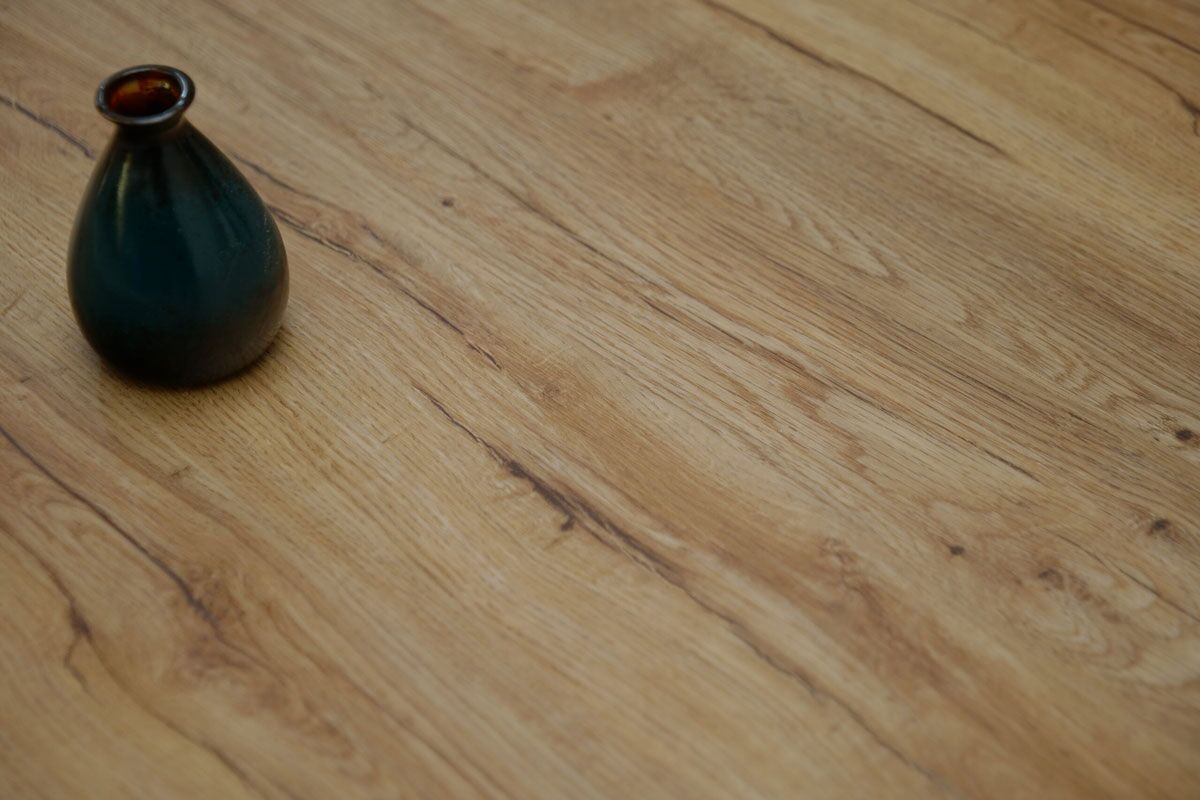 Natural Cracked Oak Vinyl Plank Flooring Installation in East Tamaki, Auckland Natural Cracked Oak Vinyl Plank Flooring Installation